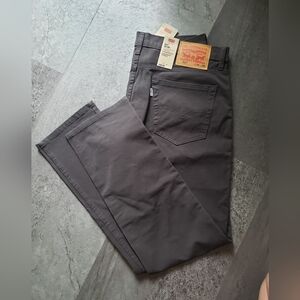 NWT Levi's slim cut pants